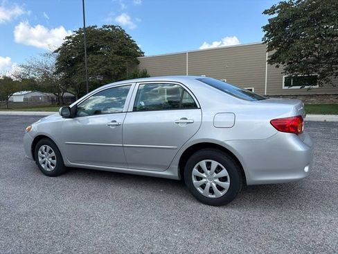 Used 2010 Toyota Corolla LE FWD image 8