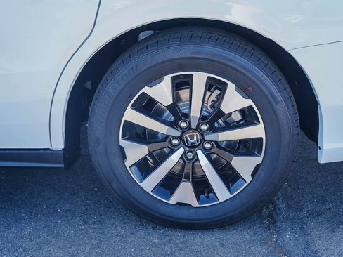 New 2026 Honda Odyssey EX-L image 8