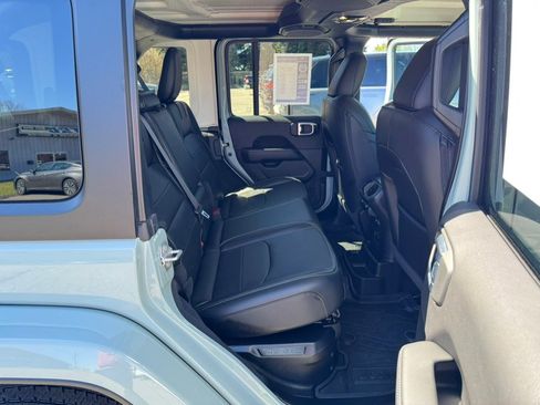 Used 2023 Jeep Wrangler Sahara image 20