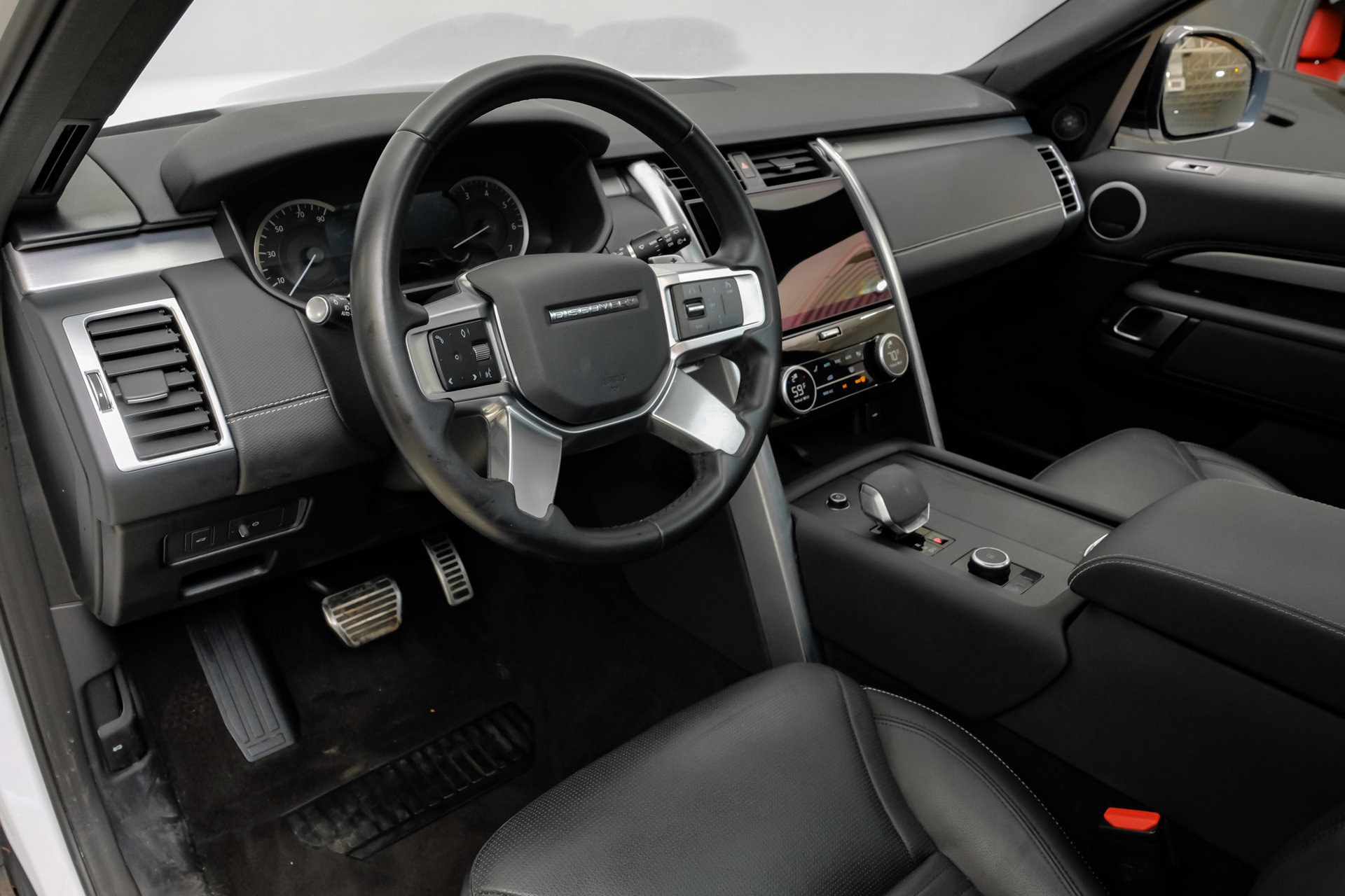 Used 2023 Land Rover Discovery S R-Dynamic AWD/4WD image 3