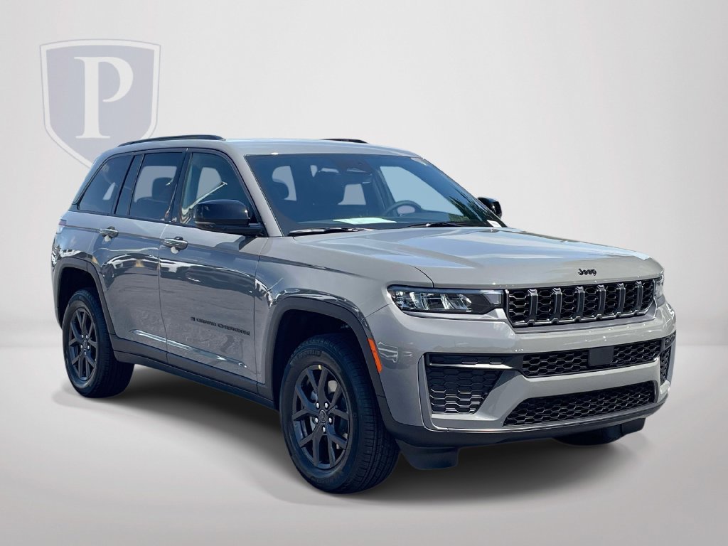 New 2027 Jeep Grand Cherokee Altitude AWD/4WD image 2