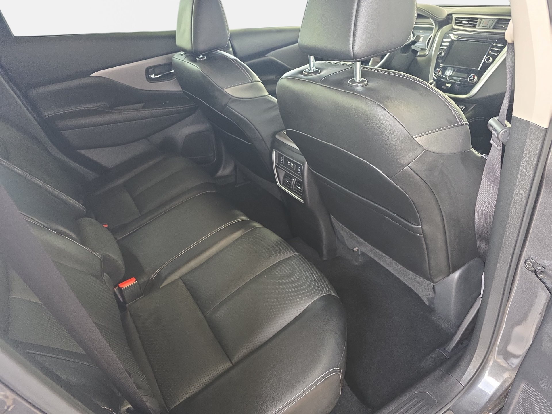 Used 2022 Nissan Murano SL FWD image 11