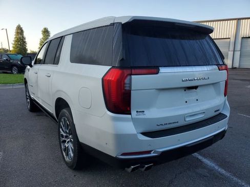 Used 2025 GMC Yukon XL Denali w/ Denali Reserve Package RWD image 3