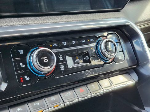 Used 2023 GMC Sierra 1500 Denali w/ Denali Reserve Package AWD/4WD image 20