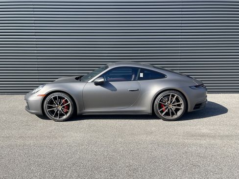 Certified 2021 Porsche 911 Carrera image 2