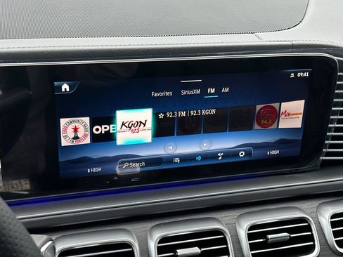 New 2026 Mercedes-Benz GLS 450 4MATIC image 18