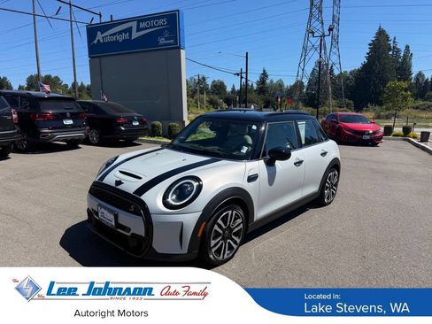 Used 2023 MINI Cooper S FWD image 1