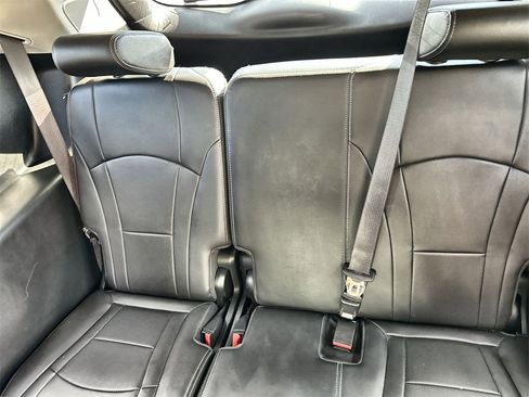 Used 2021 Buick Enclave Avenir w/ Avenir Technology Package image 18