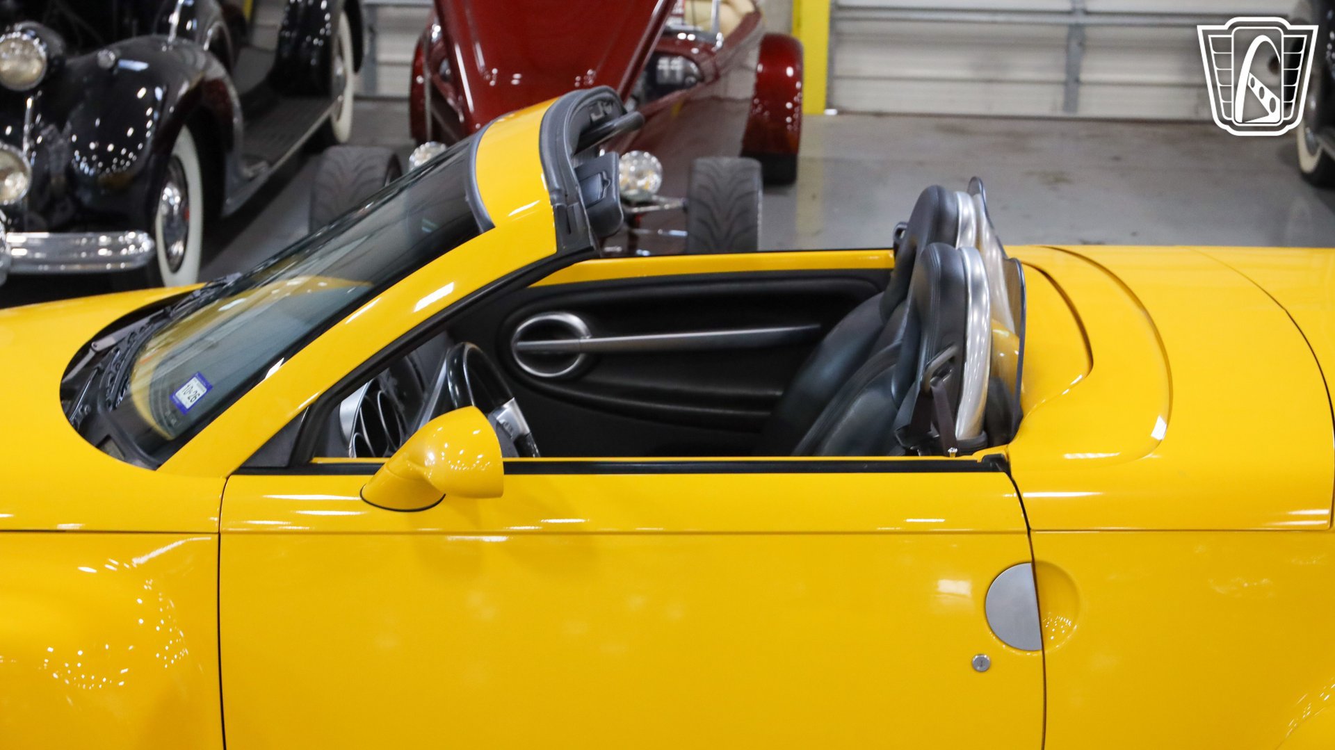 Used 2004 Chevrolet SSR w/ Preferred Equipment Group RWD image 13