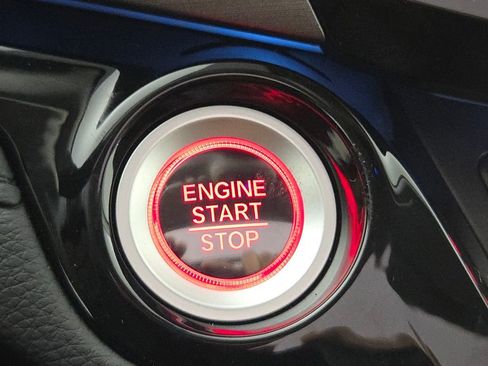 New 2026 Honda Odyssey Touring image 14