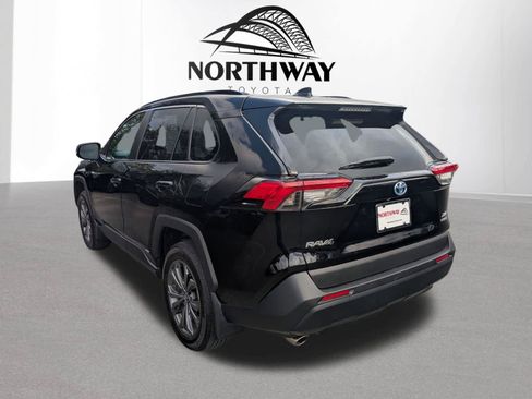 Used 2024 Toyota RAV4 XLE Premium w/ Weather Package AWD/4WD image 4