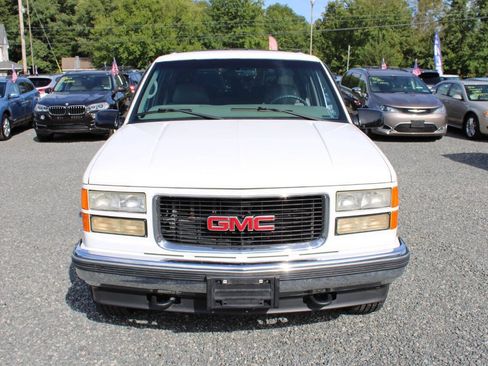 Used 1999 GMC Suburban 4WD w/ Marketing Opt Pkg 3 image 4