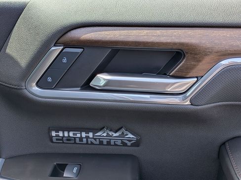 Used 2025 Chevrolet Silverado 1500 High Country w/ Midnight Edition image 36