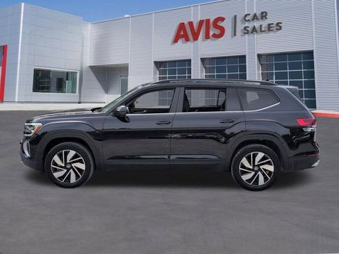 Used 2025 Volkswagen Atlas SE FWD image 10