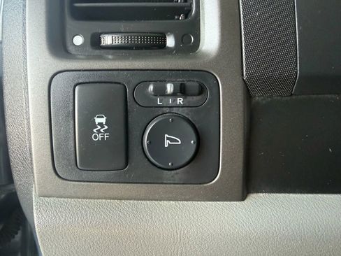 Used 2011 Honda CR-V SE image 36