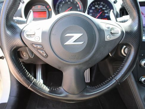 Used 2020 Nissan 370Z Touring Sport image 10