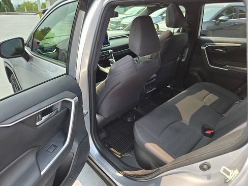 Used 2024 Toyota RAV4 SE w/ Convenience Package AWD/4WD image 15