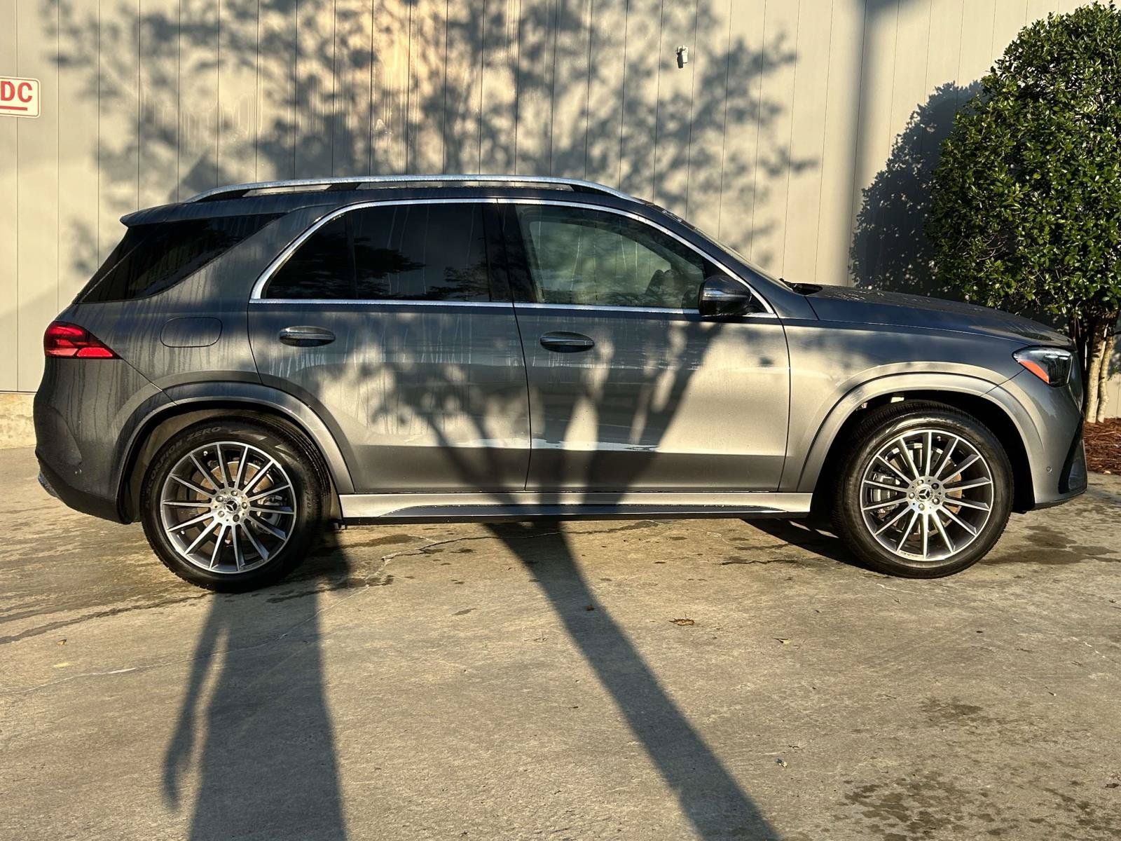 Certified 2025 Mercedes-Benz GLE 350 4MATIC image 5