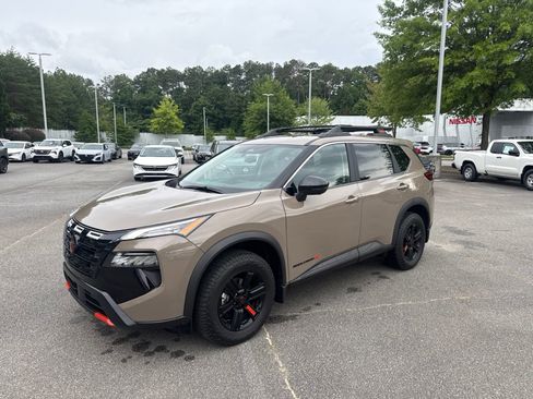 Certified 2025 Nissan Rogue SV w/ Rock Creek Premium Package AWD/4WD image 1