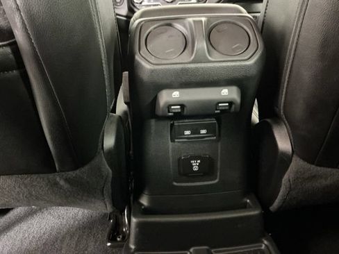 Used 2021 Jeep Wrangler Unlimited Sahara AWD/4WD image 25