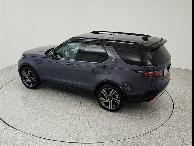 New 2026 Land Rover Discovery Limited Edition AWD/4WD image 39