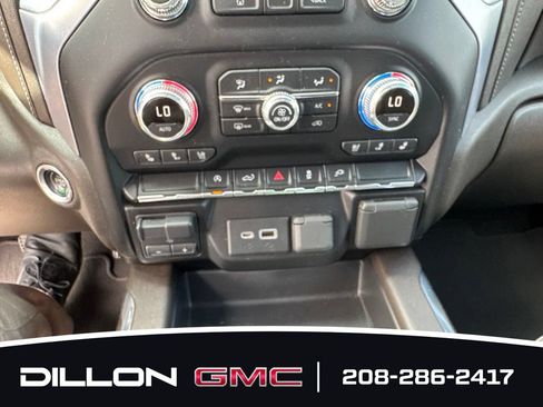Used 2021 GMC Sierra 1500 SLT w/ SLT Premium Package AWD/4WD image 18