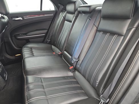Used 2021 Chrysler 300 S w/ S Model Appearance Package RWD image 13
