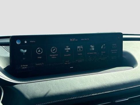 Used 2024 Genesis G80 image 34