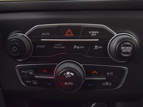 Used 2021 Dodge Charger R/T w/ Harman/Kardon Audio Group image 35