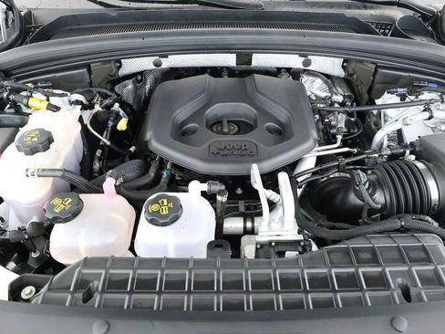 Used 2023 Jeep Grand Cherokee Overland w/ Luxury Tech Group IV image 25