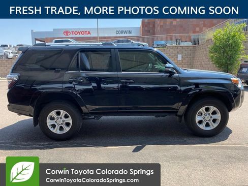 Used 2024 Toyota 4Runner SR5 Premium w/ Moonroof Package AWD/4WD image 9