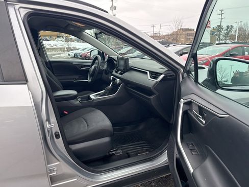 Certified 2020 Toyota RAV4 XLE image 7