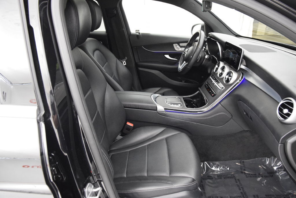 Used 2021 Mercedes-Benz GLC 300 4MATIC Coupe image 16
