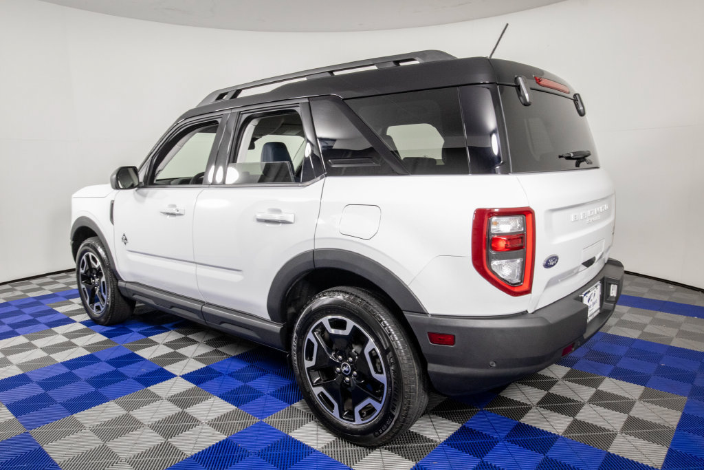 Used 2024 Ford Bronco Sport Outer Banks w/ Tech Package AWD/4WD image 7