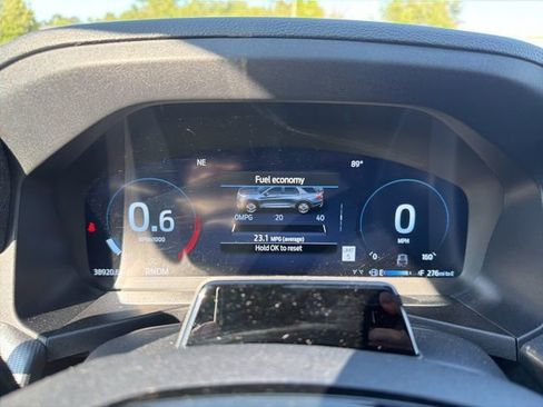 Used 2025 Ford Explorer ST image 17