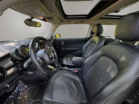 Used 2015 MINI Cooper 2-Door Hardtop FWD image 13