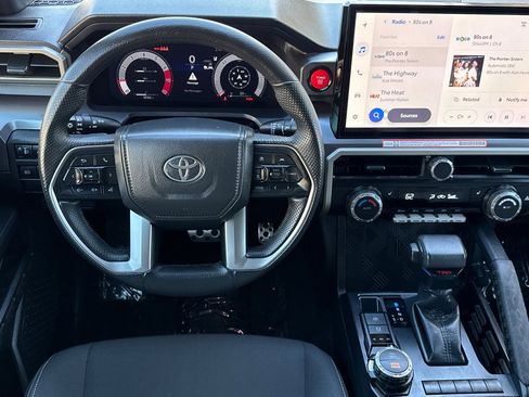 Used 2024 Toyota Tacoma TRD Sport image 13