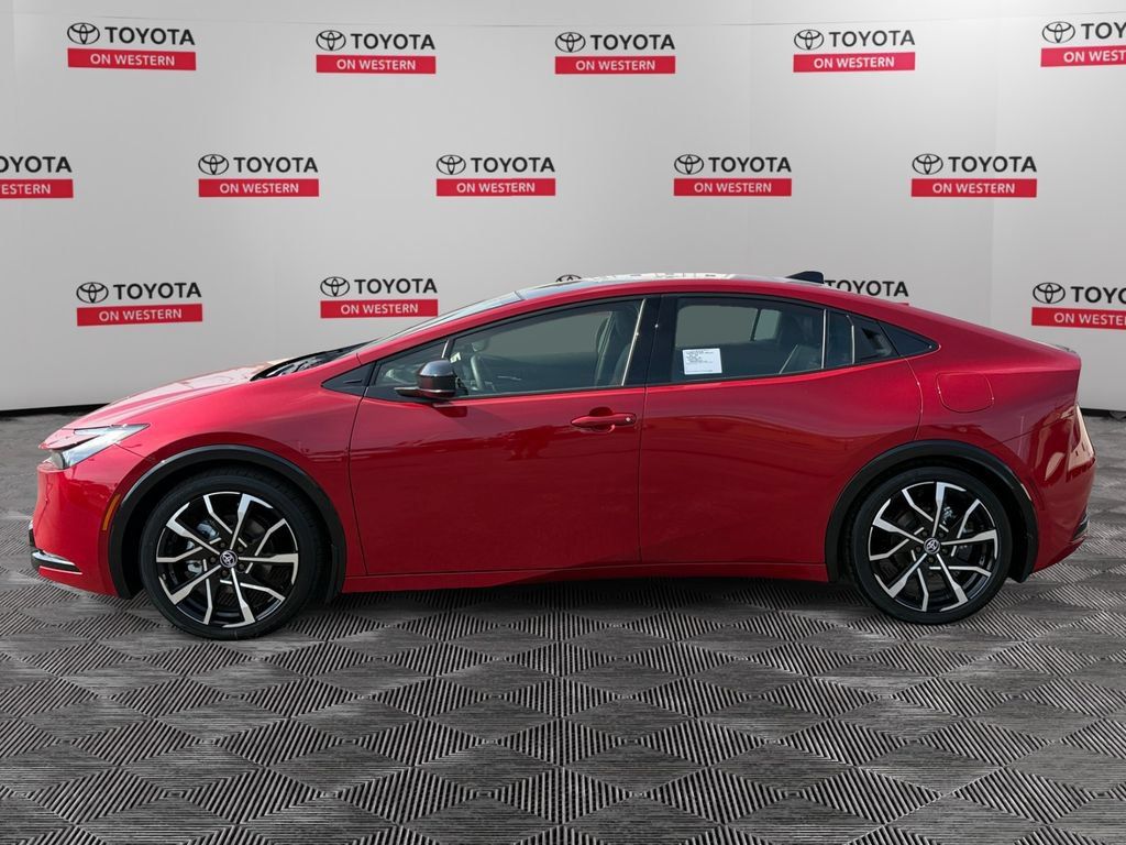 New 2026 Toyota Prius Plug-In Hybrid FWD image 8