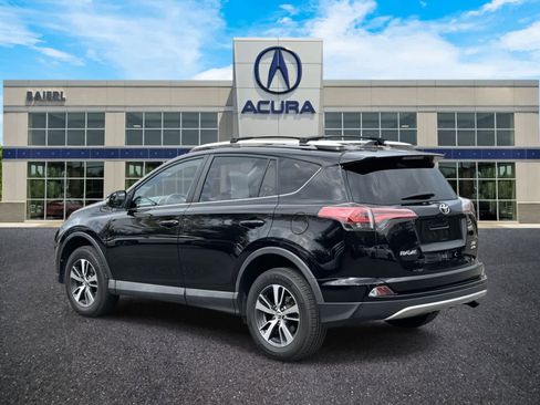 Used 2016 Toyota RAV4 XLE image 3