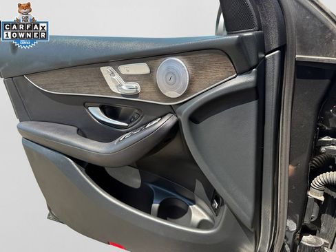 Used 2020 Mercedes-Benz GLC 300 4MATIC image 28