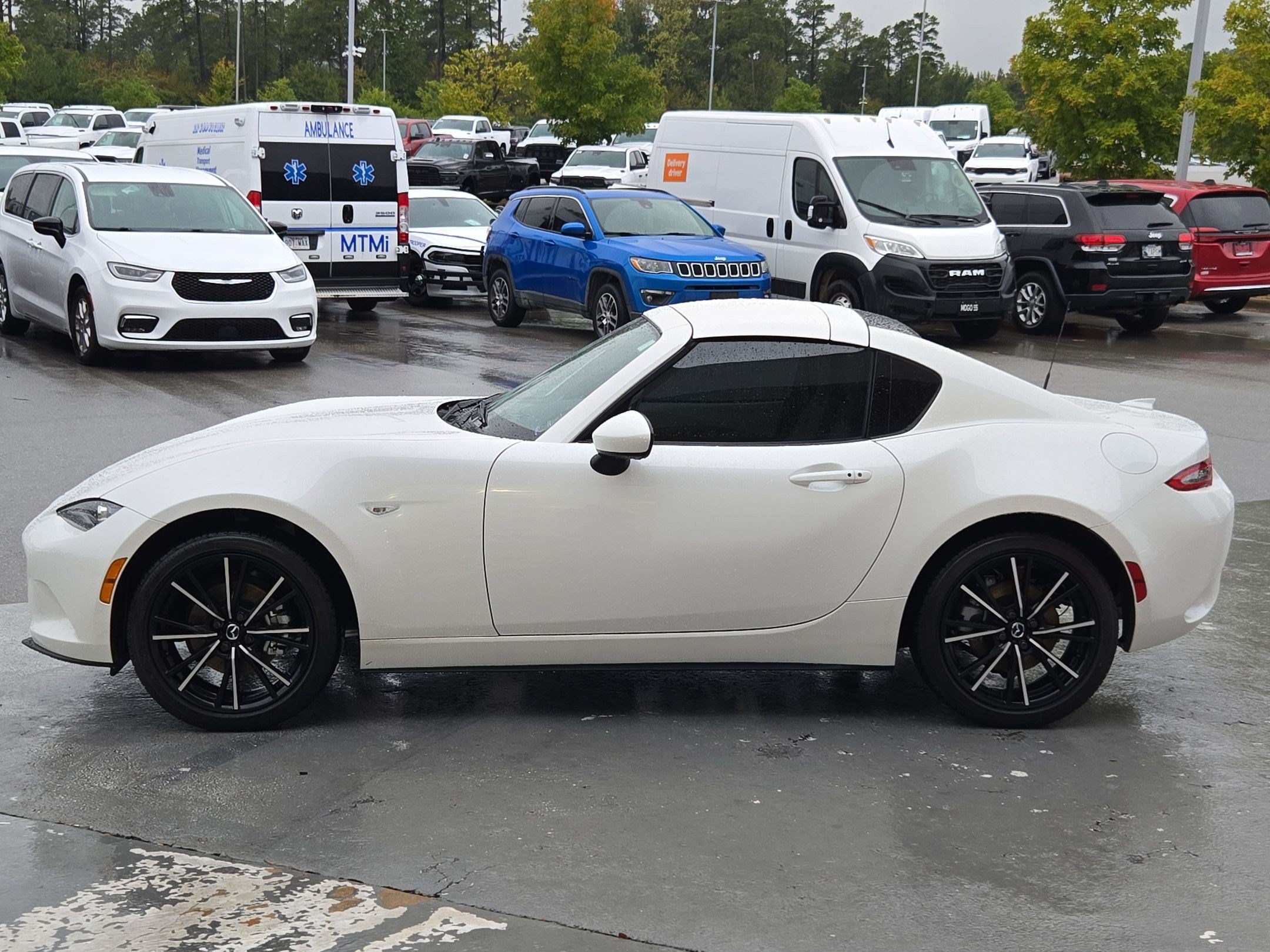 Used 2026 MAZDA MX-5 Miata RF Grand Touring RWD image 4