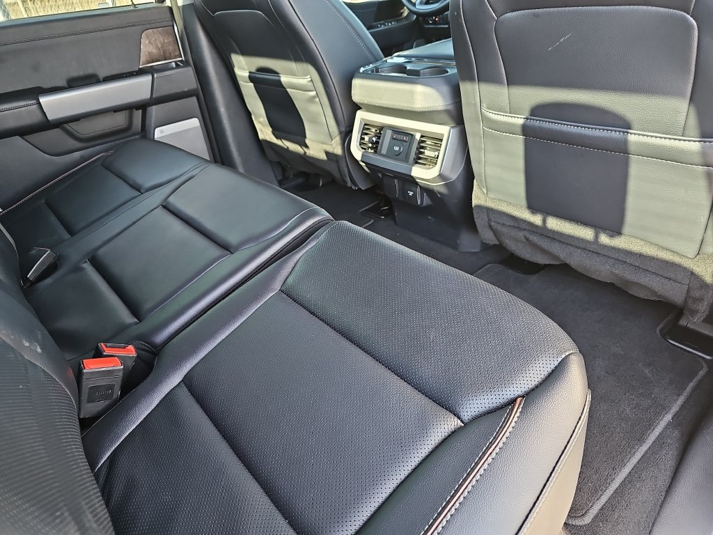 Used 2023 Ford F250 Lariat w/ Tremor Off-Road Package AWD/4WD image 11
