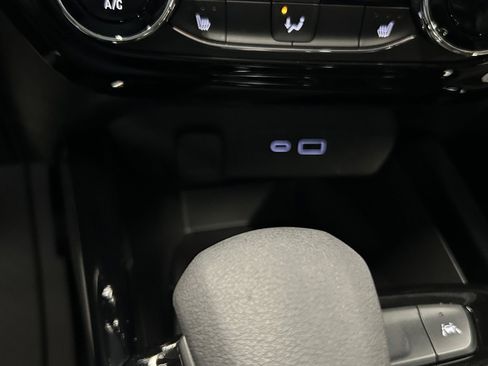 Used 2024 Chevrolet Trax ACTIV w/ Driver Confidence Package image 30