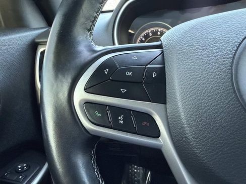 Used 2021 Jeep Cherokee Latitude Lux 80th Anniv w/ Quick Order Package 26U 80TH image 16