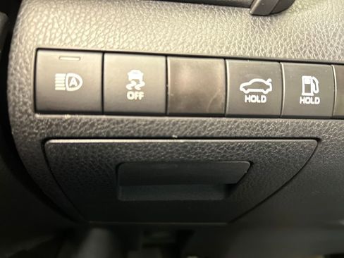 Used 2024 Toyota Camry LE image 12