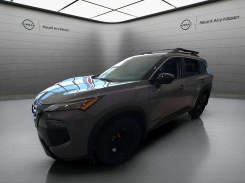 New 2026 Nissan Rogue SV image 8