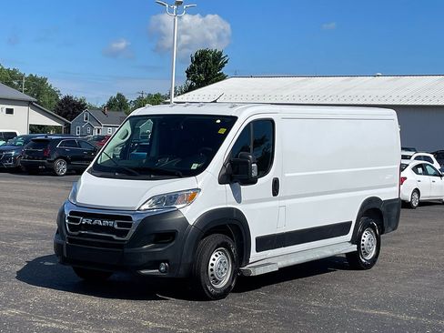 Used 2025 RAM ProMaster 2500 w/ U-Haul Equipment Group FWD image 4