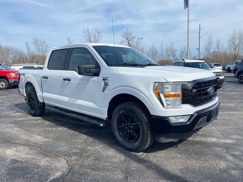 Used 2021 Ford F150 XLT w/ Equipment Group 301A Mid AWD/4WD image 10