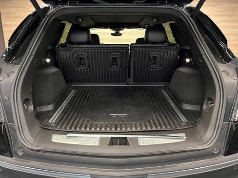 Used 2025 Cadillac XT5 Sportv w/ Technology Package AWD/4WD image 24