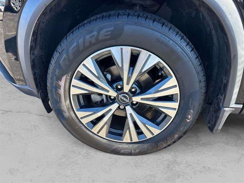 Used 2022 Nissan Rogue SV image 8